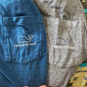 PACK OF 2 - Vineyard Vines hooded t-shirts